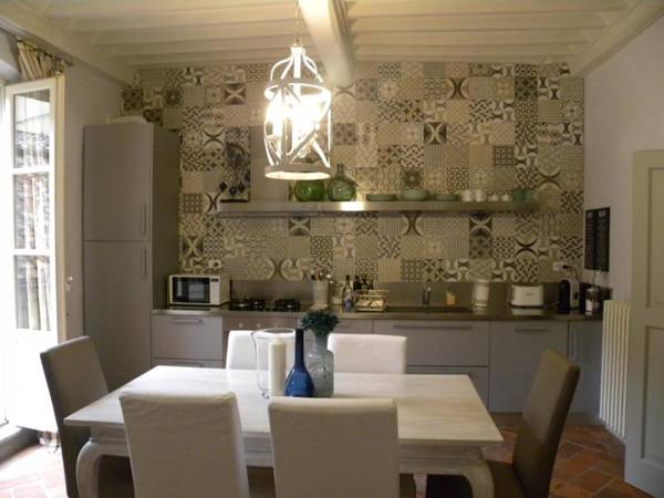 Bright Bright Spacious 1 Bedroom Apartment in the Heart of Tuscany