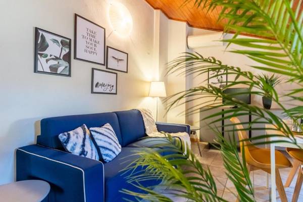 Blue Attic - Historical Como City Center by Rent All Como