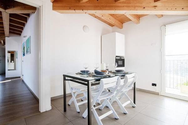 White Attic - by MyHomeInComo