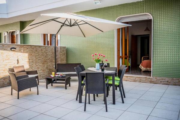 Casa spiaggia e negozi raggiungibili a piedi m508