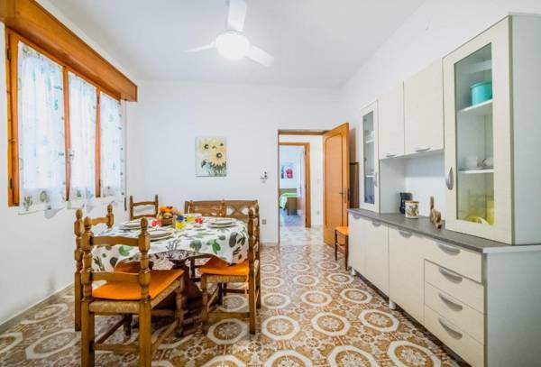 Casa spiaggia e negozi raggiungibili a piedi m508