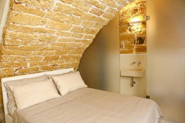 Porto Salvo Apartments - by Vacation Service