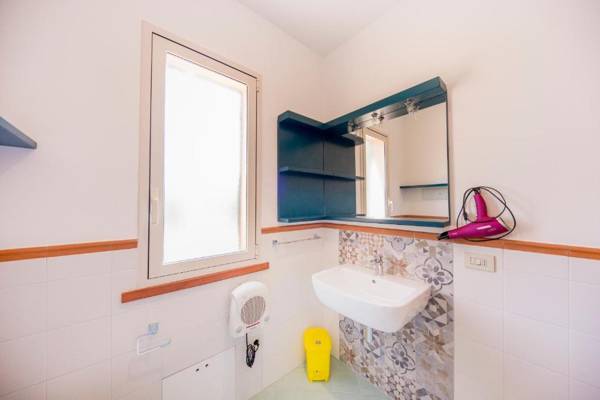 Villa Bruna con piscina e accesso privato alla spiaggia