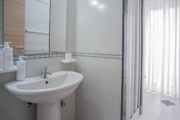 Seaview Rooms in the center by Wonderful Italy