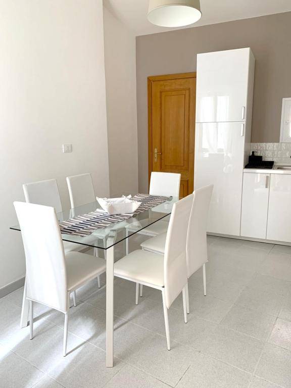 4 bedrooms appartement with city view balcony and wifi at Catania 1 km away from the beach