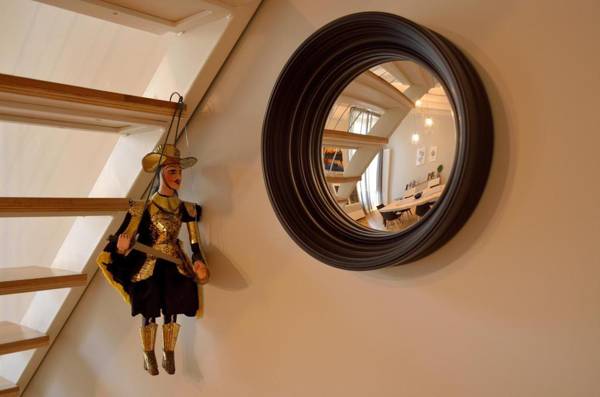 Panoramic Suite***** in the heArt of Catania