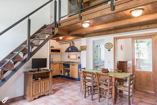 Green Hill Apartment