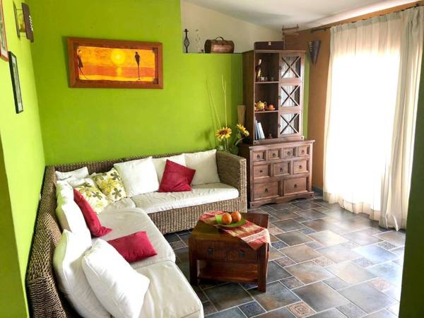 2 bedrooms appartement at Castelsardo 200 m away from the beach with sea view and furnished garden