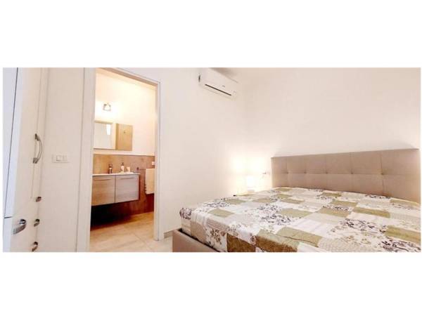 Whiteblue House con giardino