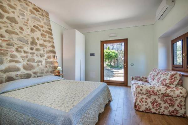 Agriturismo Oliviera Winery & Hiking