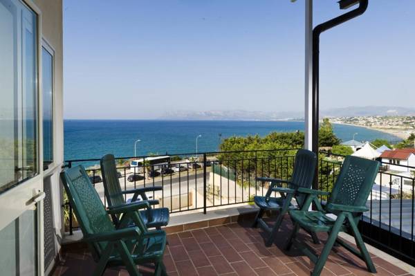 Trivani a 100 m dal mare