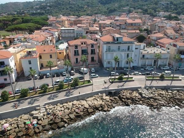 Villa Rosa Residence