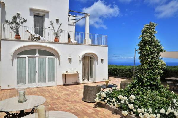 Luxury Villa Fiorita - Amazing Terrace & Premium Location