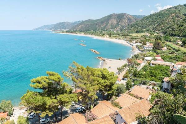 Testa di Monaco - Natural Beach Village