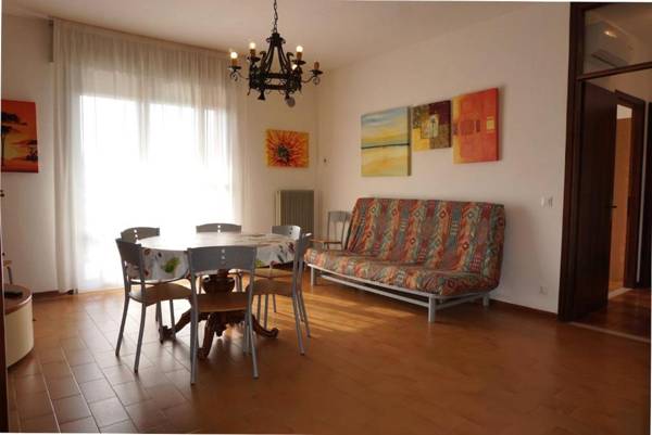 Apartment near the beach for 7 people