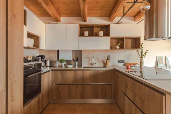 Casa Del Borgo air water