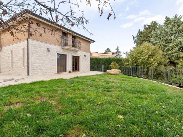 Splendid Apartment in Campobasso next to valley and woods