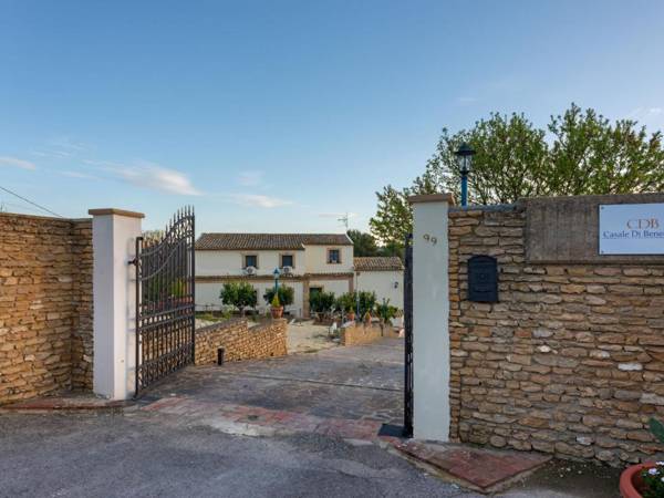 Charming Holiday Home in Caltagirone with Garden