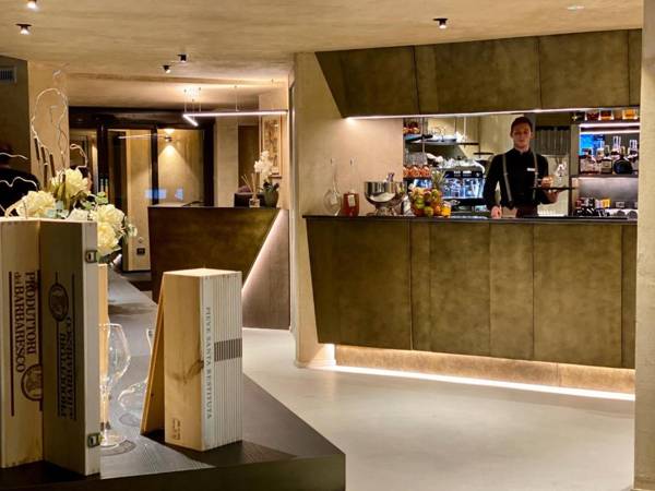 Bergman Mountain Hotel