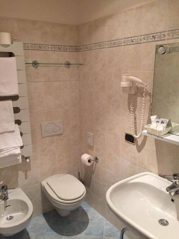 Meublè Garnì Della Contea