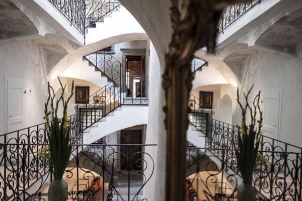 LAWIEN Goldenstern Residence