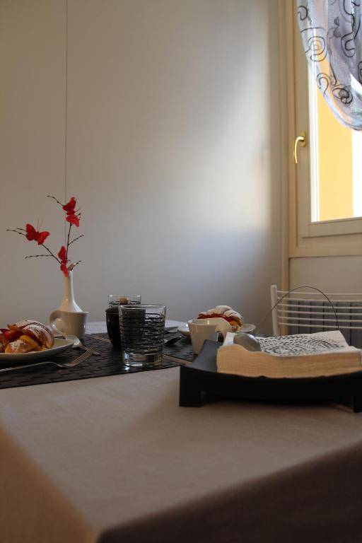 Emilia Levante Musica