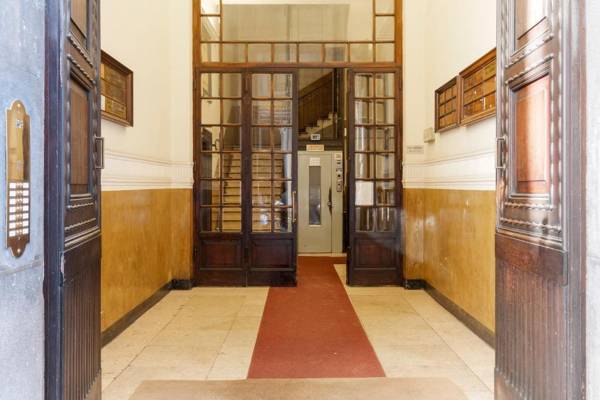 Appartamento dietro Fontana del Nettuno