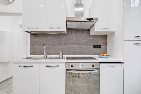 Bolognina Centro-Stazione Apartment