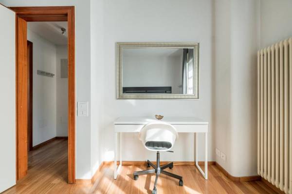 Workspace - Tagliacozzi Suite Apartment