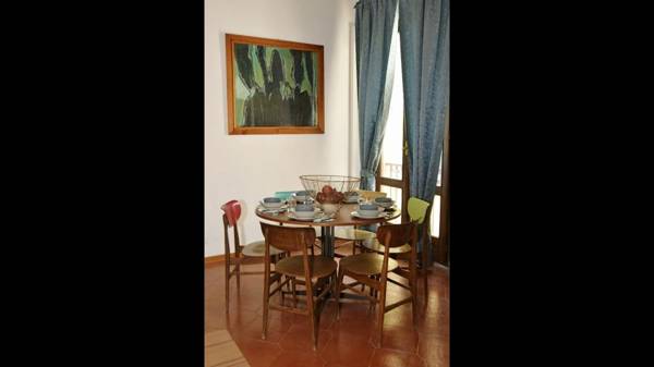 Qui Sentirai Il Battito Pulsante Di Bologna