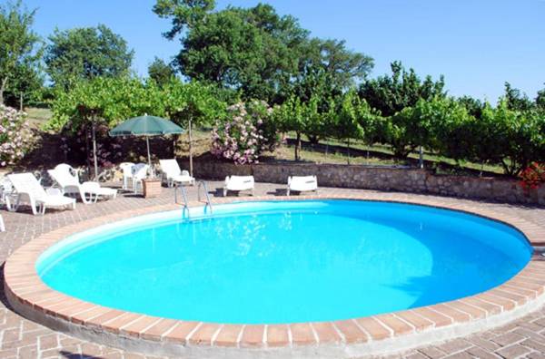 3 bedrooms appartement with shared pool and enclosed garden at Bevagna