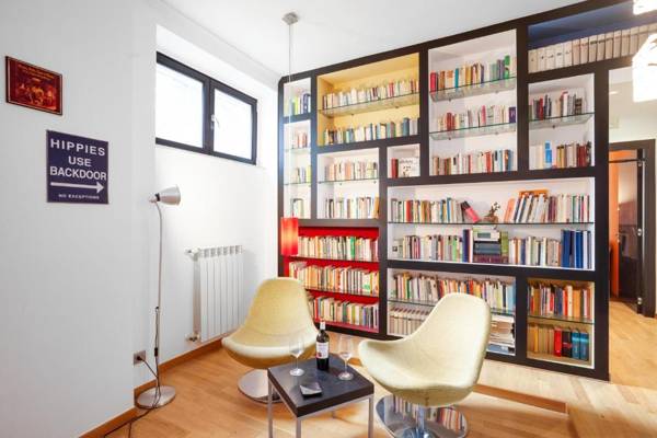 *Movies & Books* Stylish House with jacuzzi