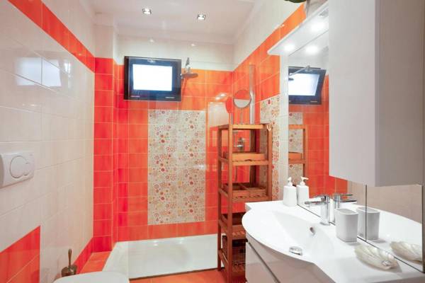 *Movies & Books* Stylish House with jacuzzi