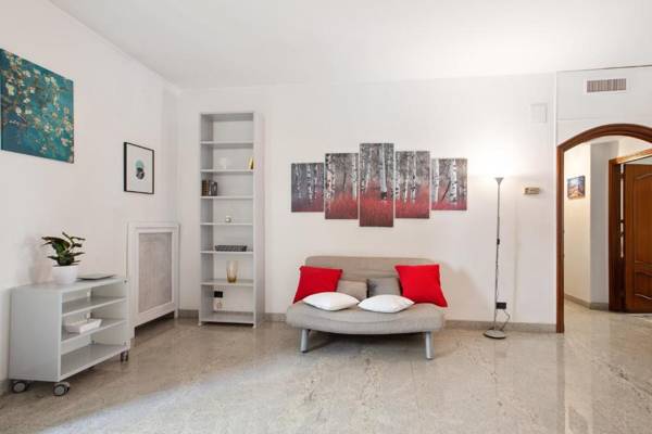 Pane & Pomodoro Beach Roomy Flat