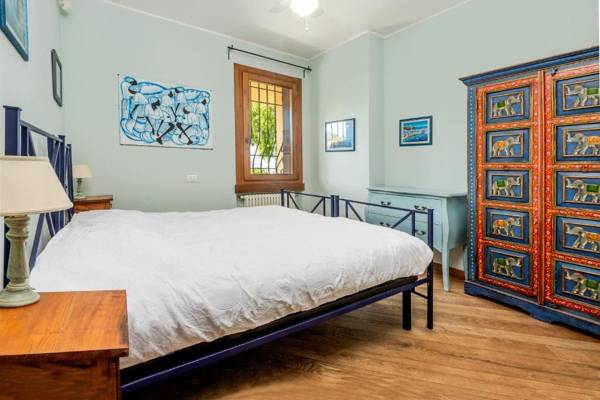 Beautiful villa with private garden and pool