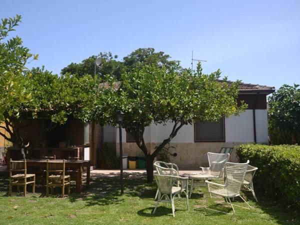 Detached house 100m from the sea with garden and terrace. Best Belvilla 2016!