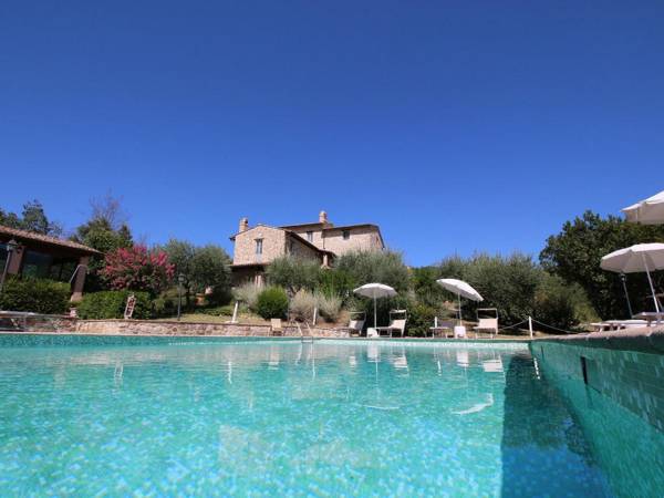 Amazing Holiday Home in Assisi with Swimming Pool