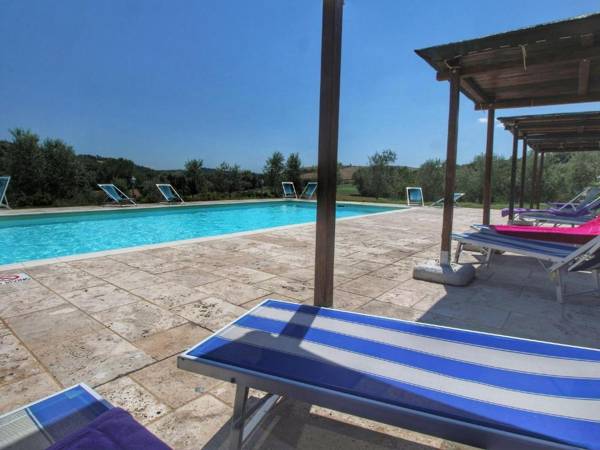 Gorgeous Cottage in Asciano with Swimming Pool