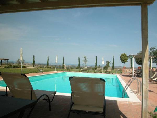 Villa with swimming pool fenced 10 bed places Toscana wi-fi