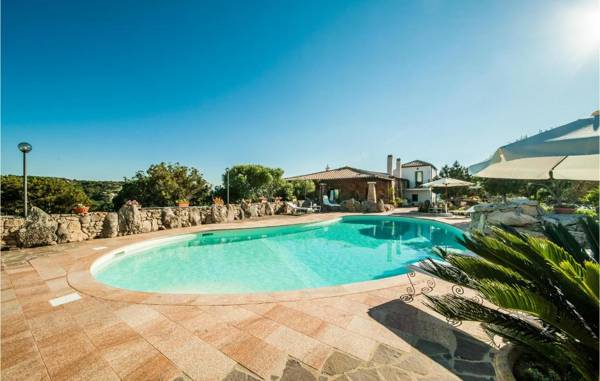 Awesome home in Arzachena with Outdoor swimming pool WiFi and 6 Bedrooms