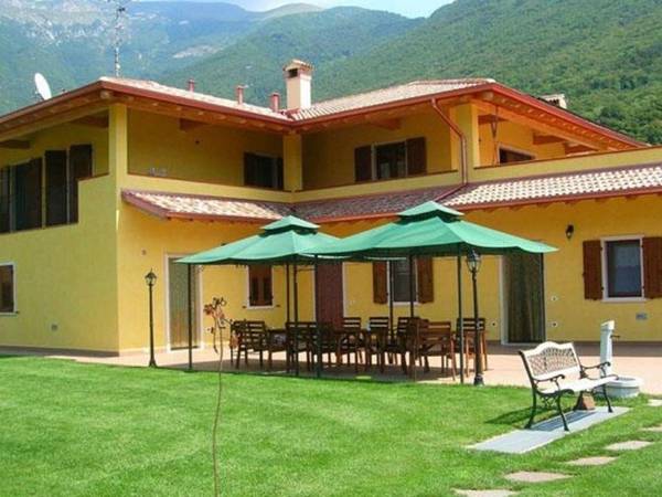 Fabulous Cottage in Arco near Lake