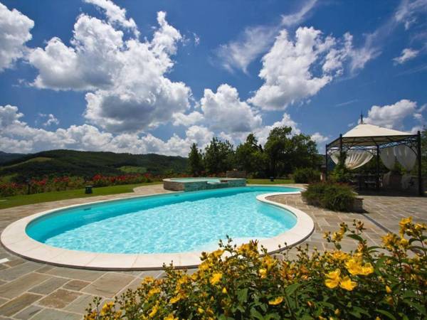 Amazing Villa in Apecchio with Swimming Pool