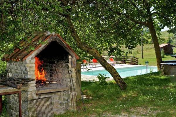 Farmhouse in Apecchio with Swimming PoolTerraceGarden BBQ