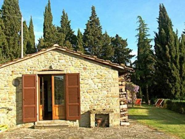 Small medieval hamlet of Italian marquis pool nice view