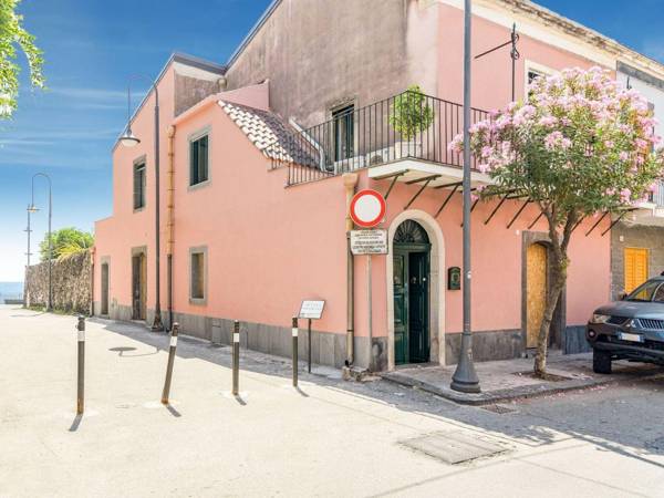 Spacious Holiday Home in Santa Tecla Acireale with Garden