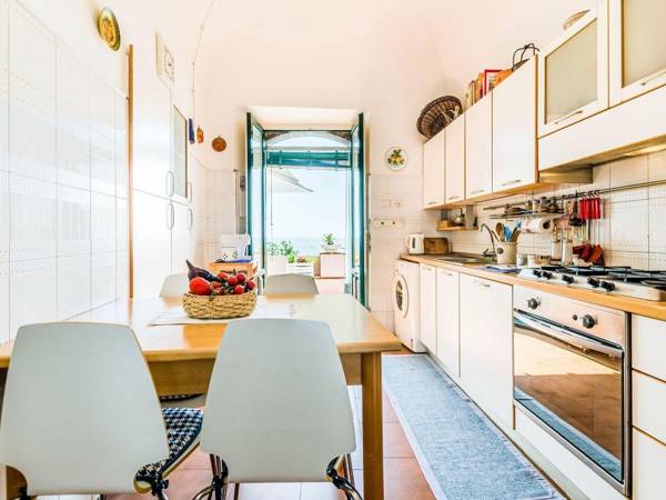 Spacious Holiday Home in Santa Tecla Acireale with Garden