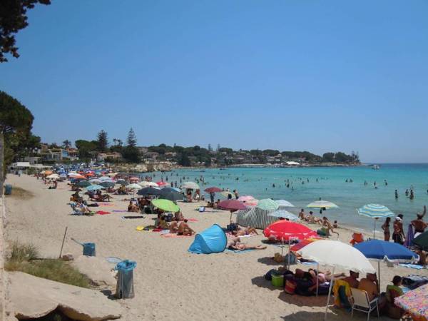 Trilocale In Villa Con Piscina - Clima E Wi-fi