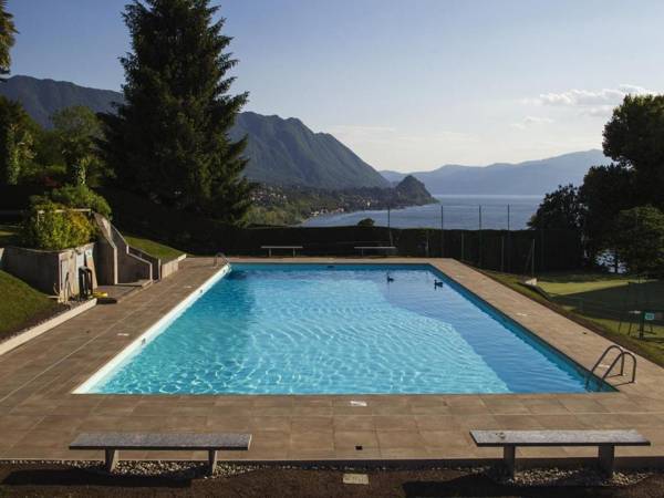 Residenza due Laghi Pool Lake View