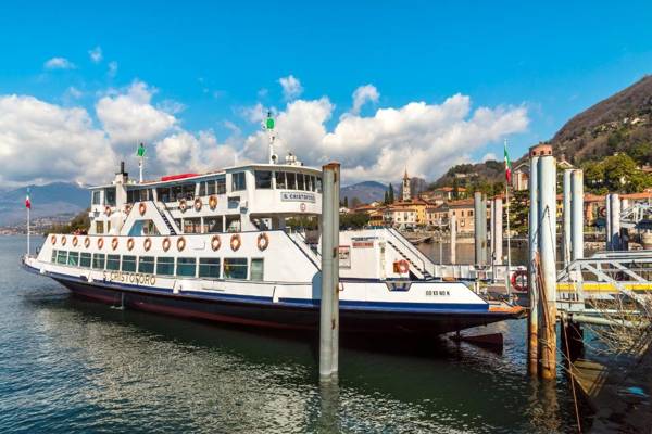 The Stylish Flat With Lake View