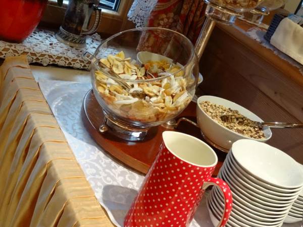 Hotel Garni Concordia - Dolomites Home